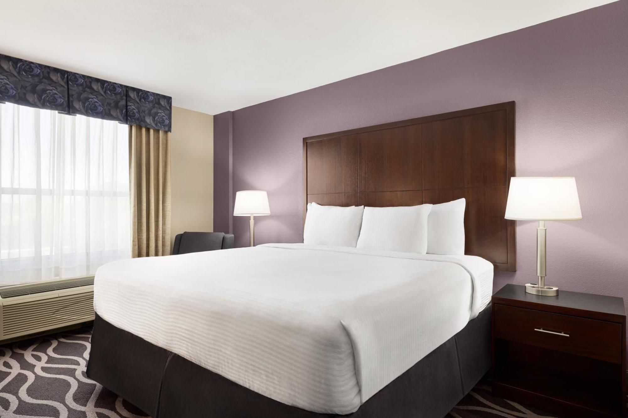 Iban Hotel, Trademark Collection By Wyndham Dallas Bagian luar foto